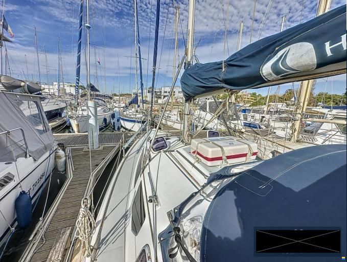 Hunter 320