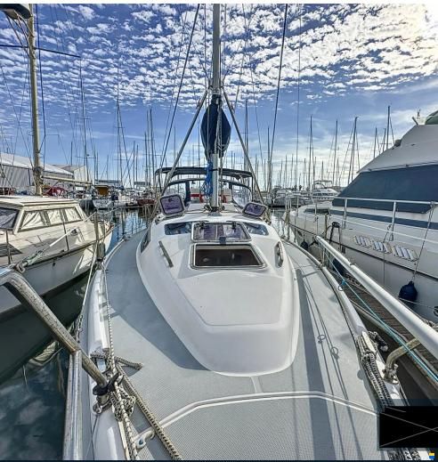 Hunter 320