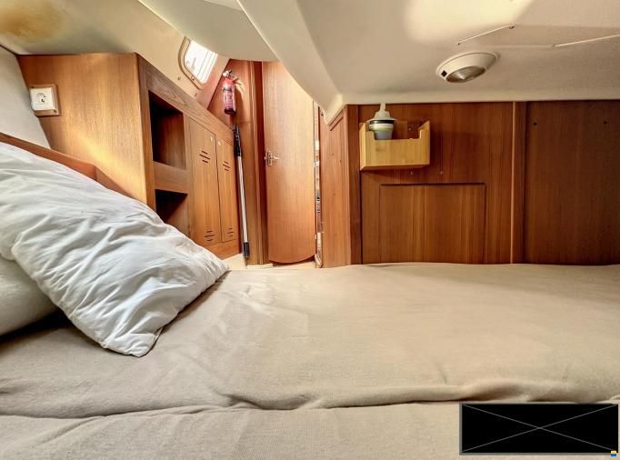 Hunter 320