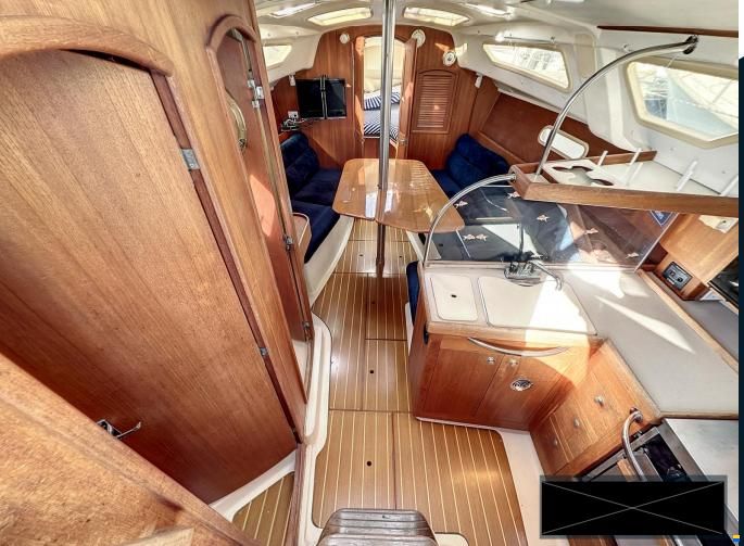 Hunter 320