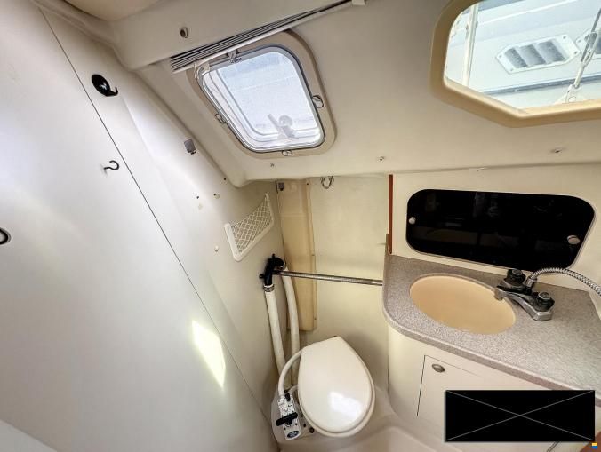 Hunter 320