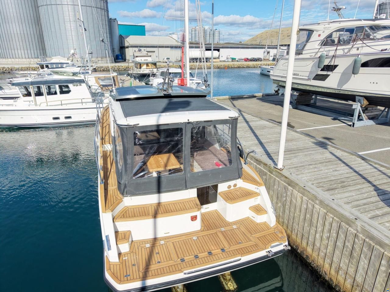 Marex 390