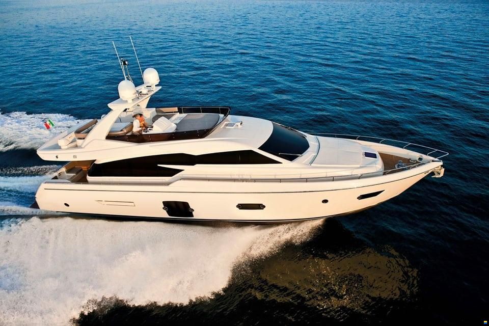 Ferretti 720