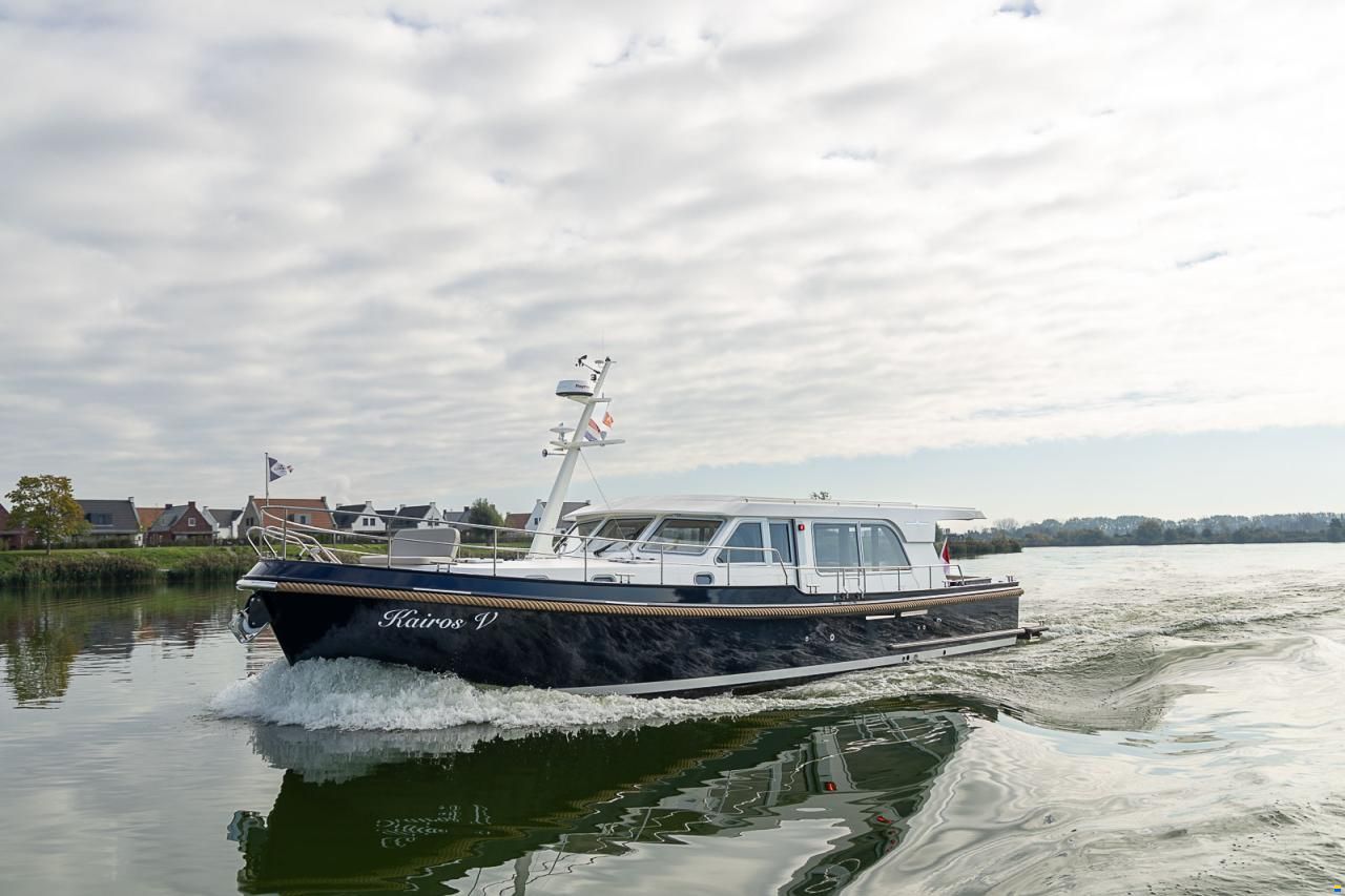 Linssen Grand Sturdy 500 Sedan