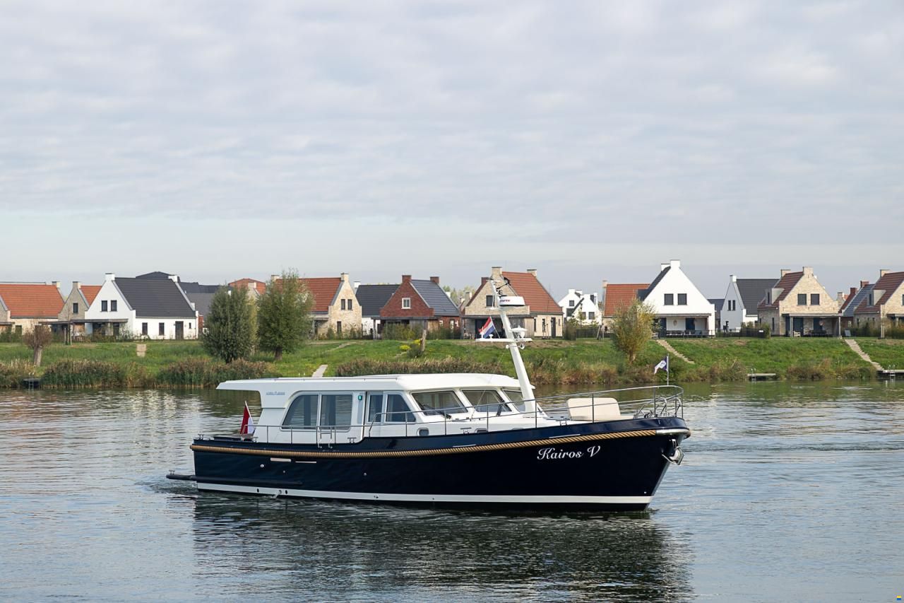 Linssen Grand Sturdy 500 Sedan