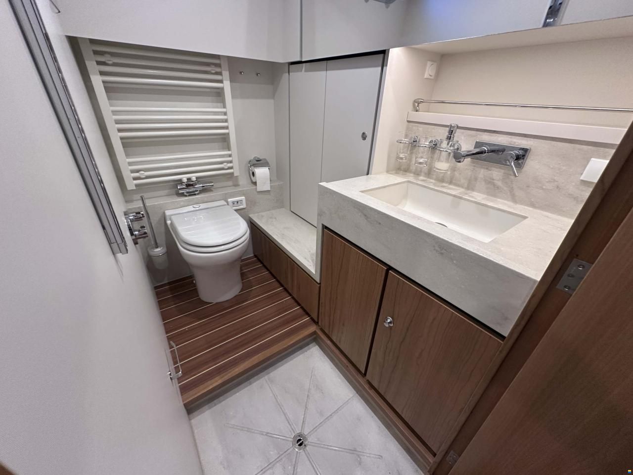 Linssen Grand Sturdy 500 Sedan