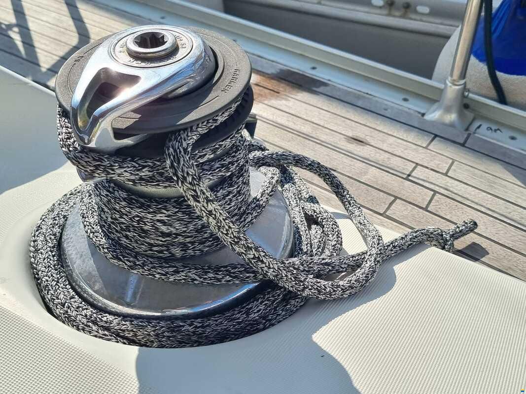 Jeanneau sun odyssey 43
