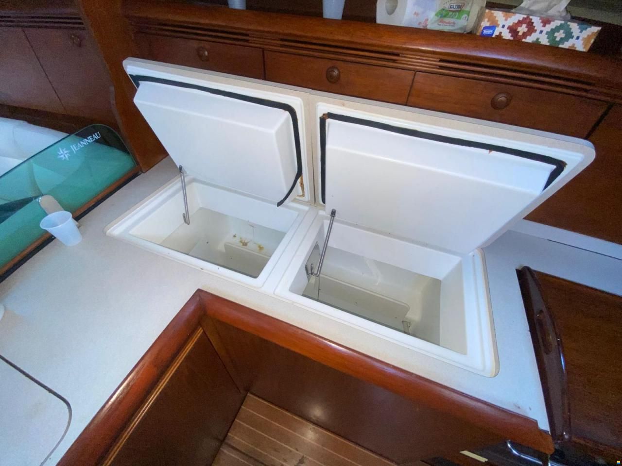 Jeanneau sun odyssey 43