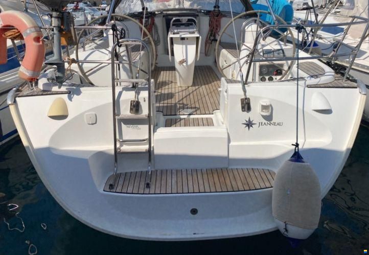 Jeanneau sun odyssey 43