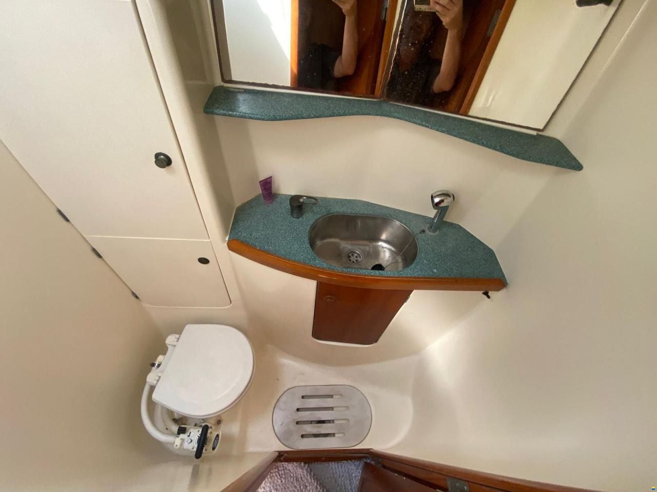 Jeanneau sun odyssey 43