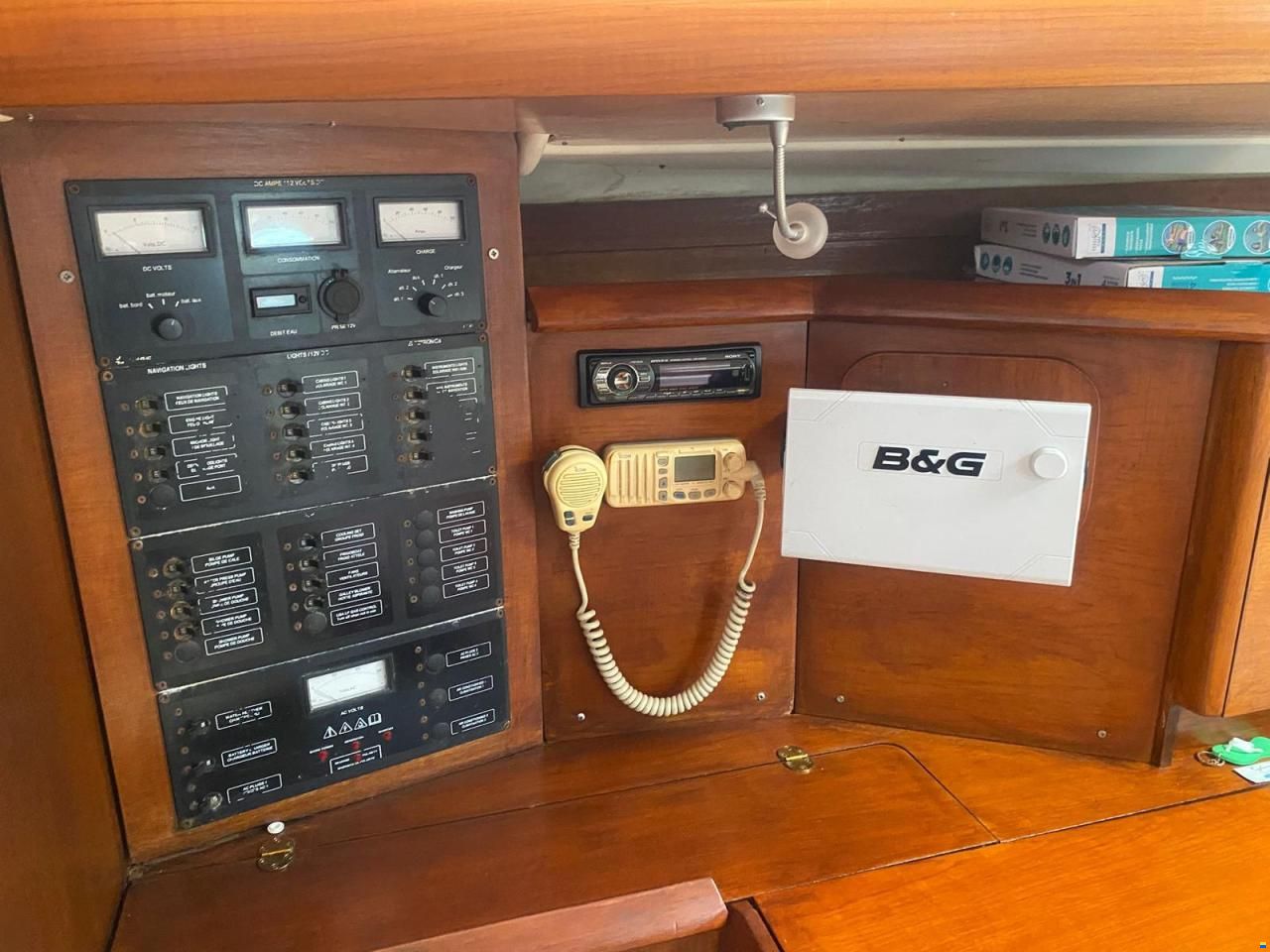 Jeanneau sun odyssey 43