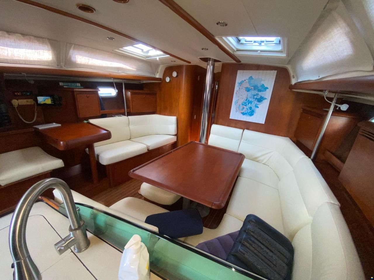 Jeanneau sun odyssey 43