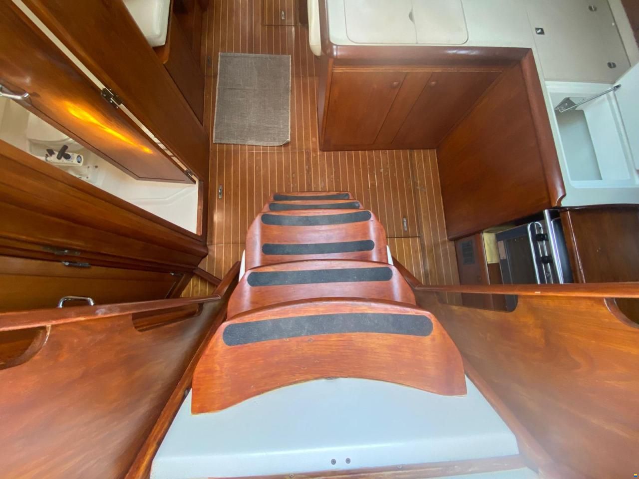 Jeanneau sun odyssey 43
