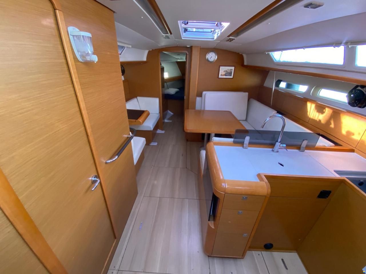 Jeanneau sun odyssey 409