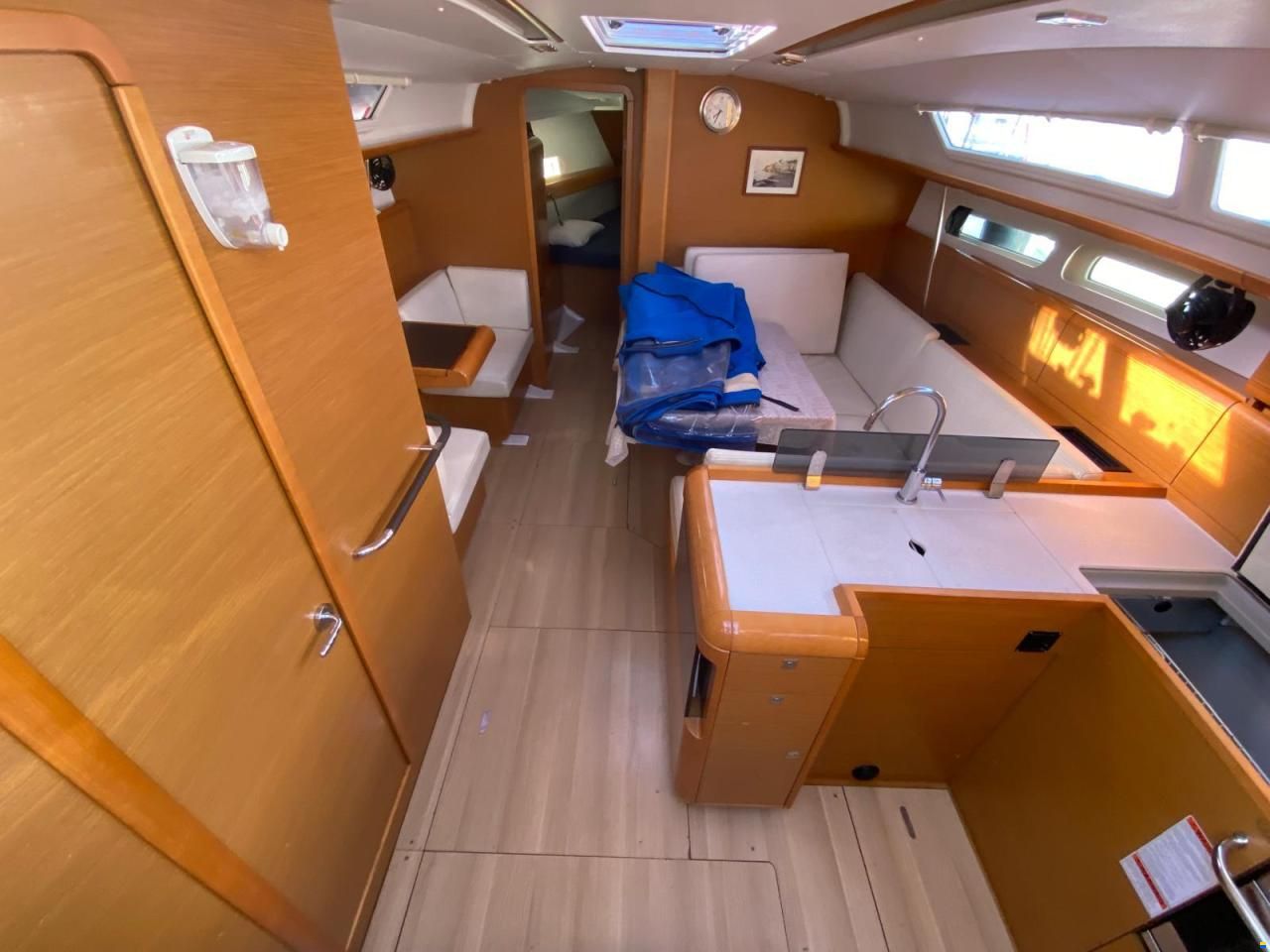 Jeanneau sun odyssey 409
