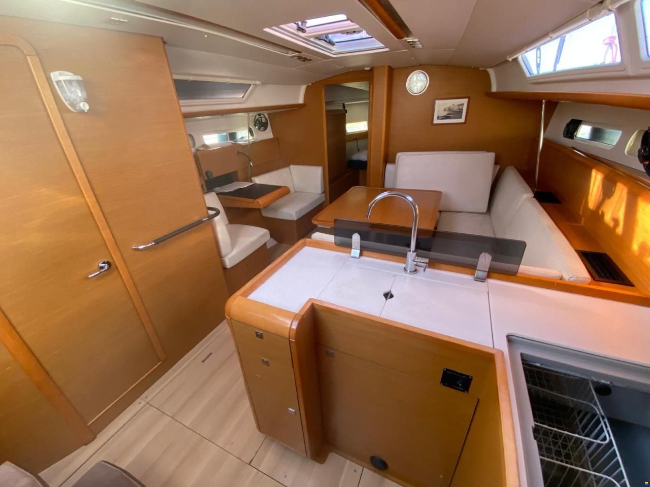 Jeanneau sun odyssey 409