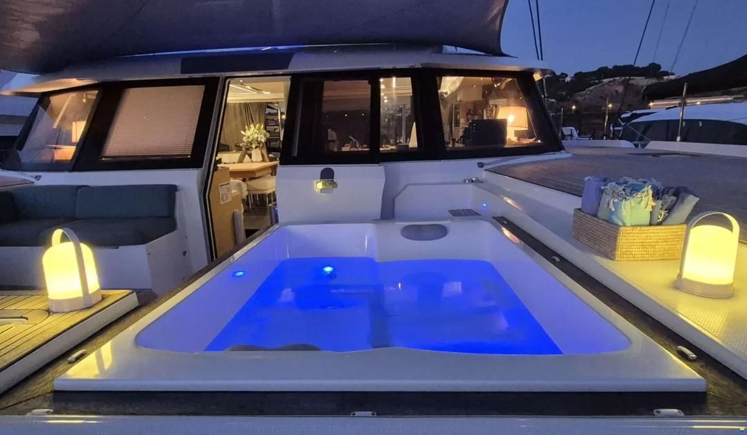 Fountaine Pajot Alegria 67