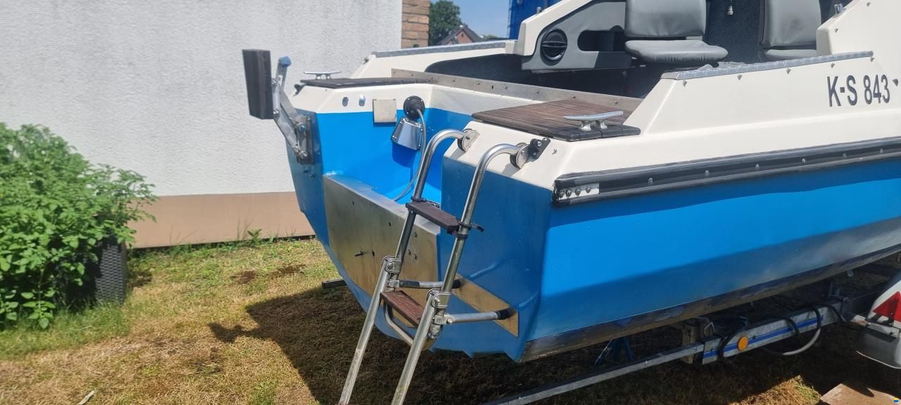 Kaj&uuml;tboot