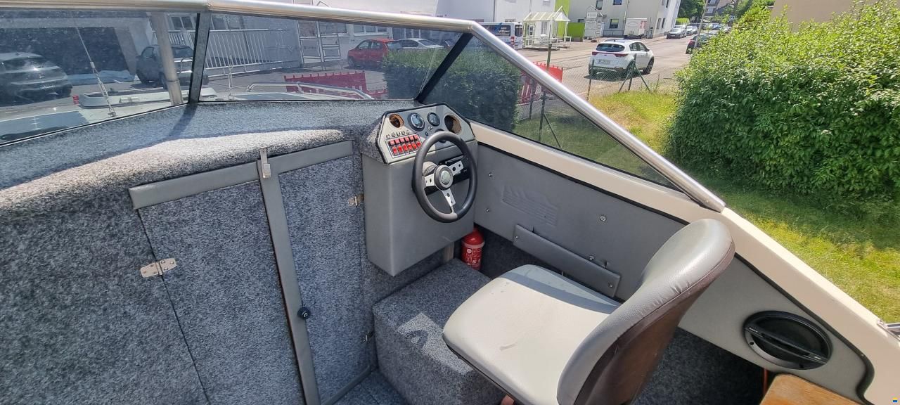 Kaj&uuml;tboot