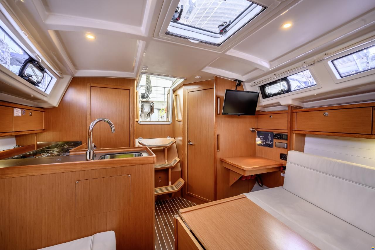 Bavaria 33 Cruiser
