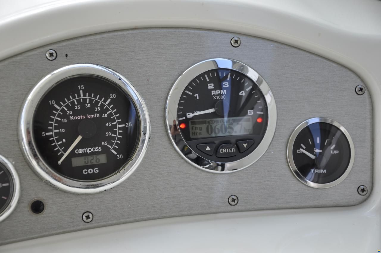 Sea Ray 255 Sundancer