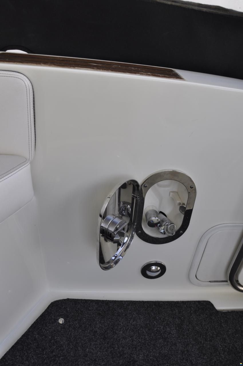 Sea Ray 255 Sundancer