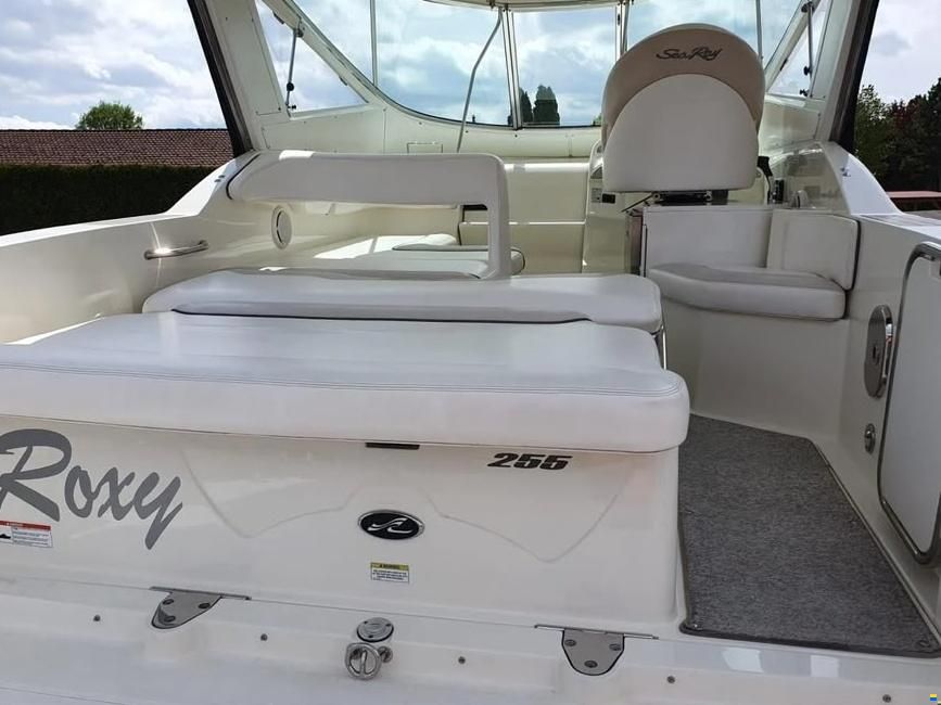 Sea Ray 255 Sundancer