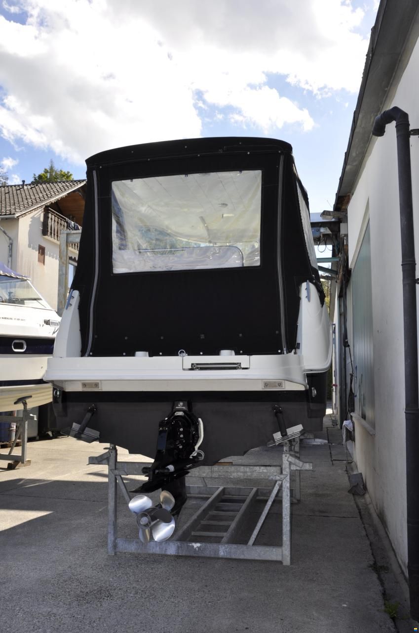Sea Ray 255 Sundancer