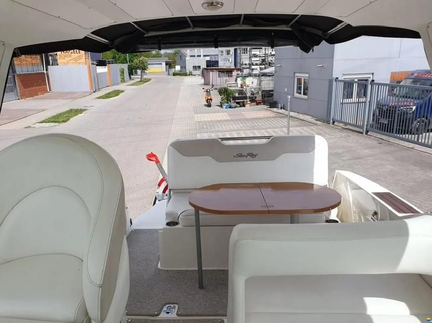 Sea Ray 255 Sundancer