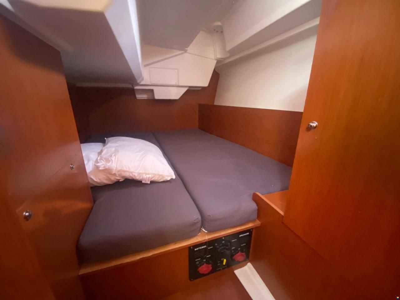 Beneteau oceanis 38.1