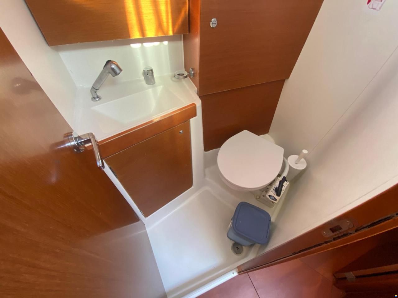 Beneteau oceanis 38.1
