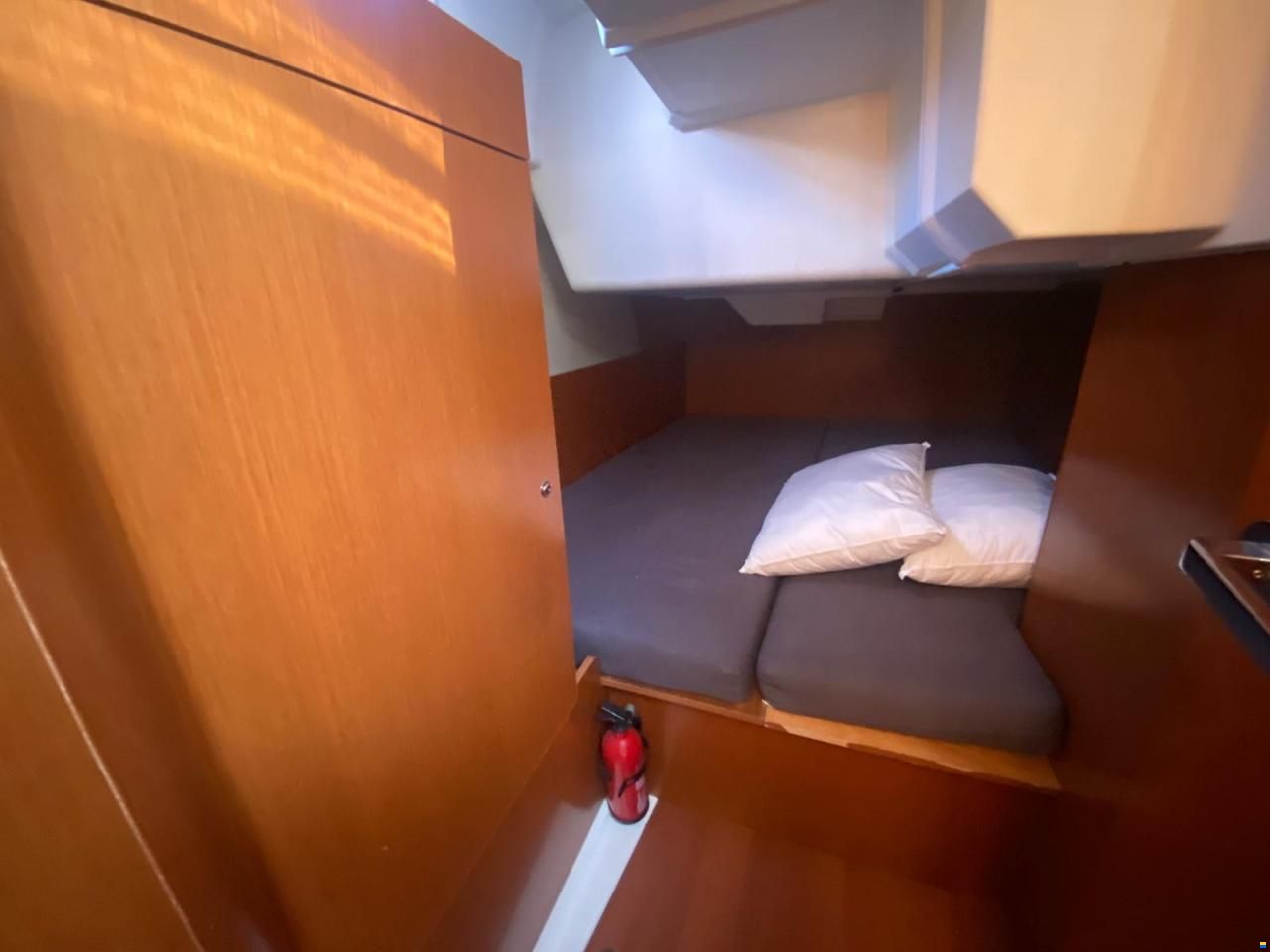 Beneteau oceanis 38.1