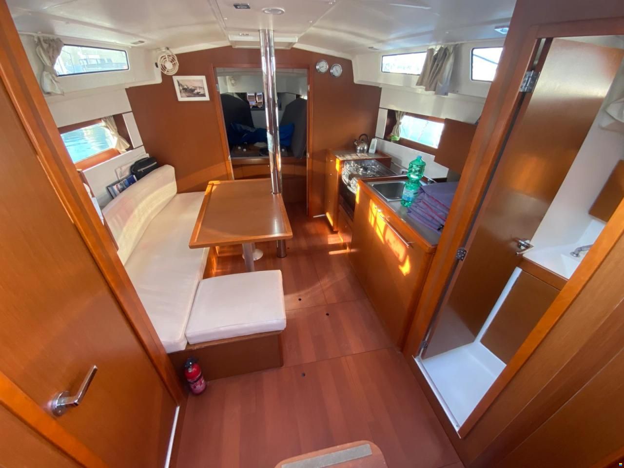 Beneteau oceanis 38.1