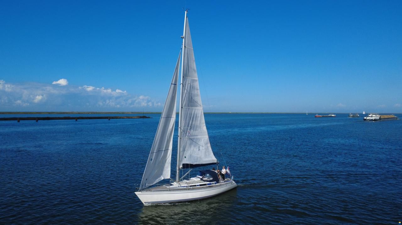 Arcona 355