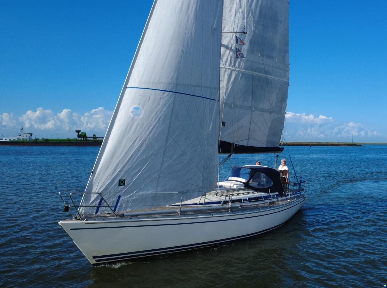 Arcona 355