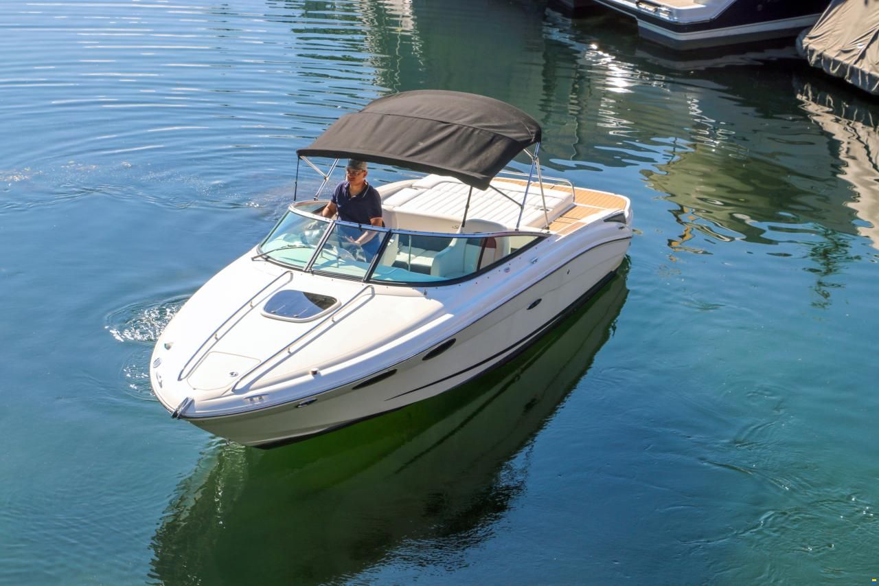 Sea Ray 240 SSE