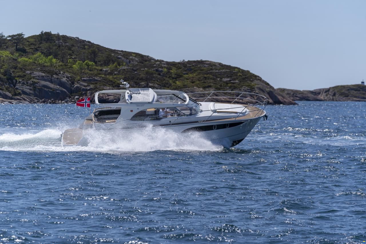 Marex 360 Cabriolet Cruiser