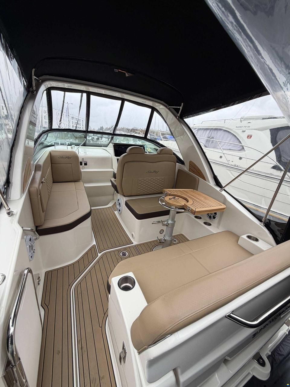 Sea Ray 265 Sundancer