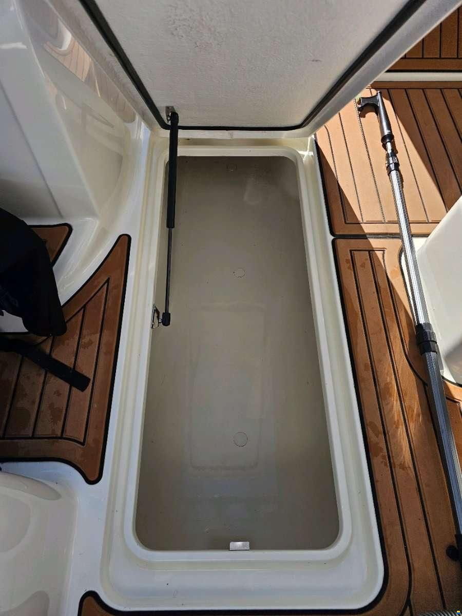 Bayliner VR6E IB 250 PS