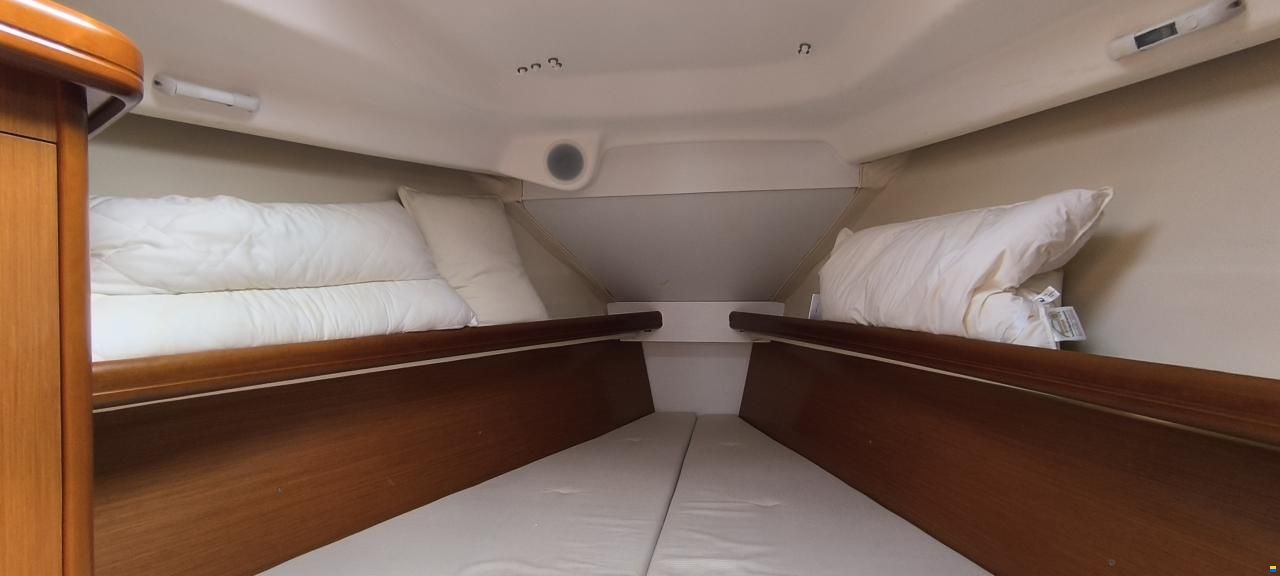 Beneteau Oceanis Clipper 323