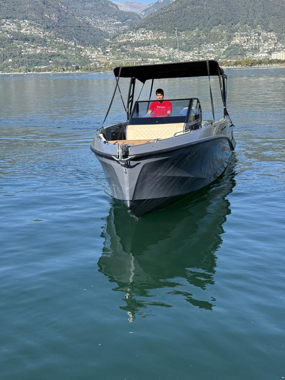 Manara Infinity 28'