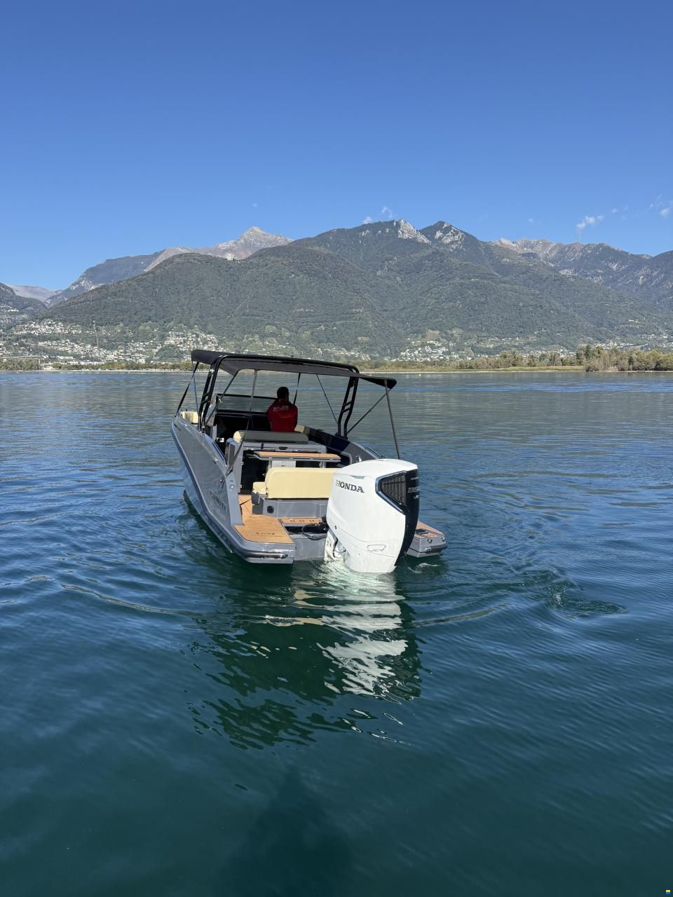 Manara Infinity 28'