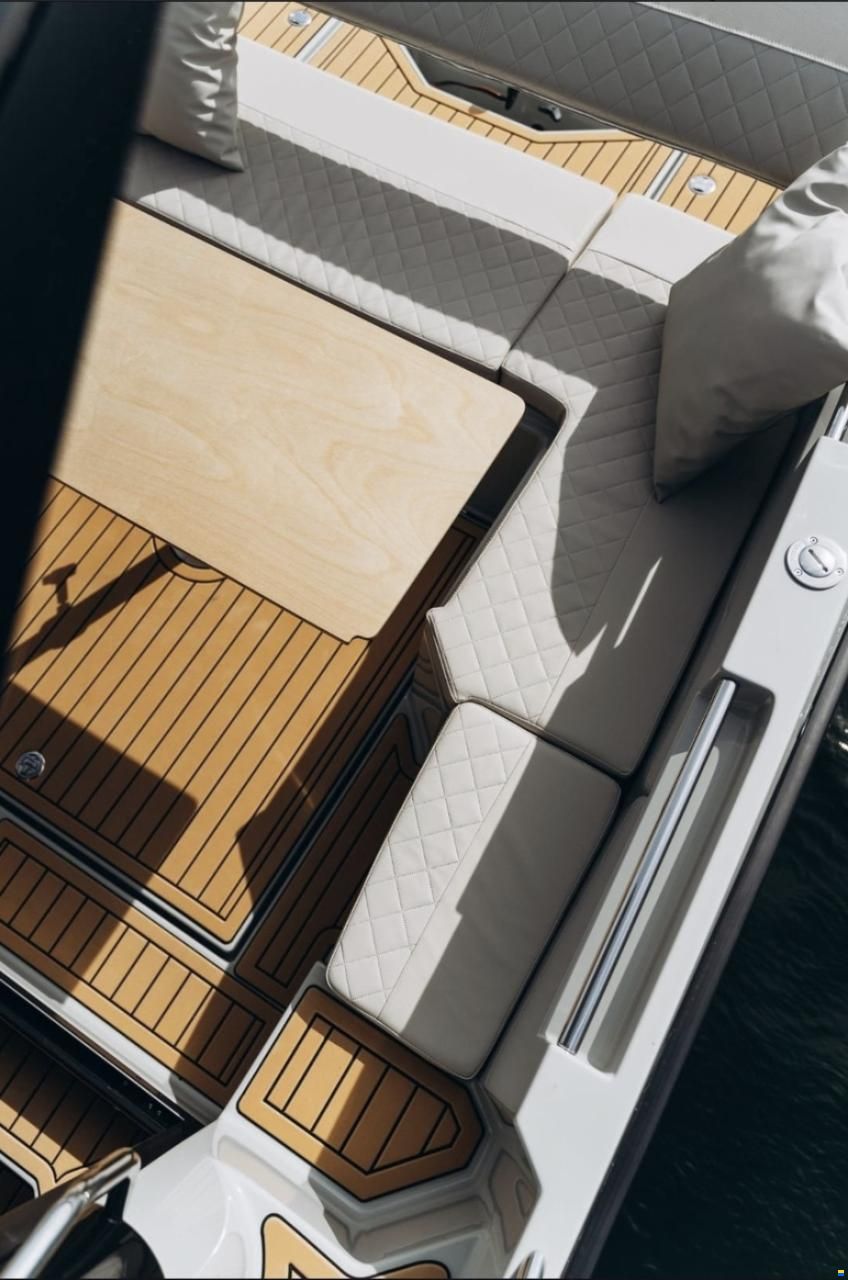 Manara Pilothouse 775 Pleasure