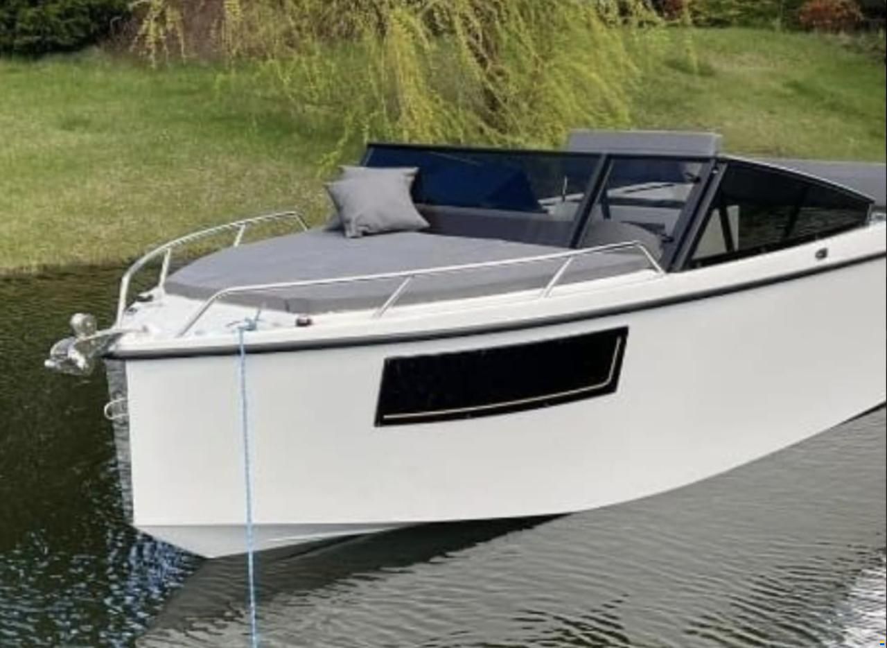 Manara 750 Pleasure