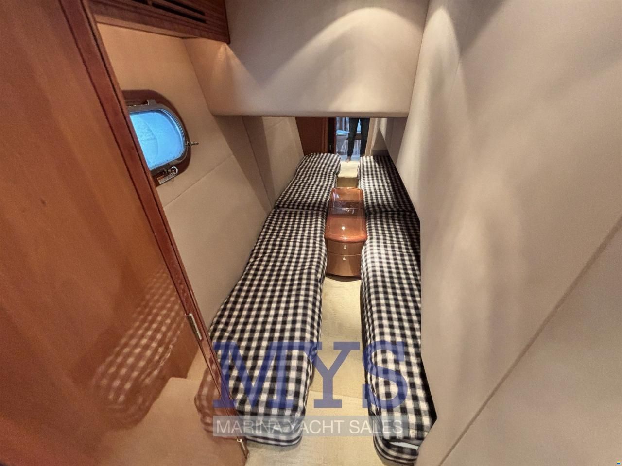 Hatteras 54 Convertible