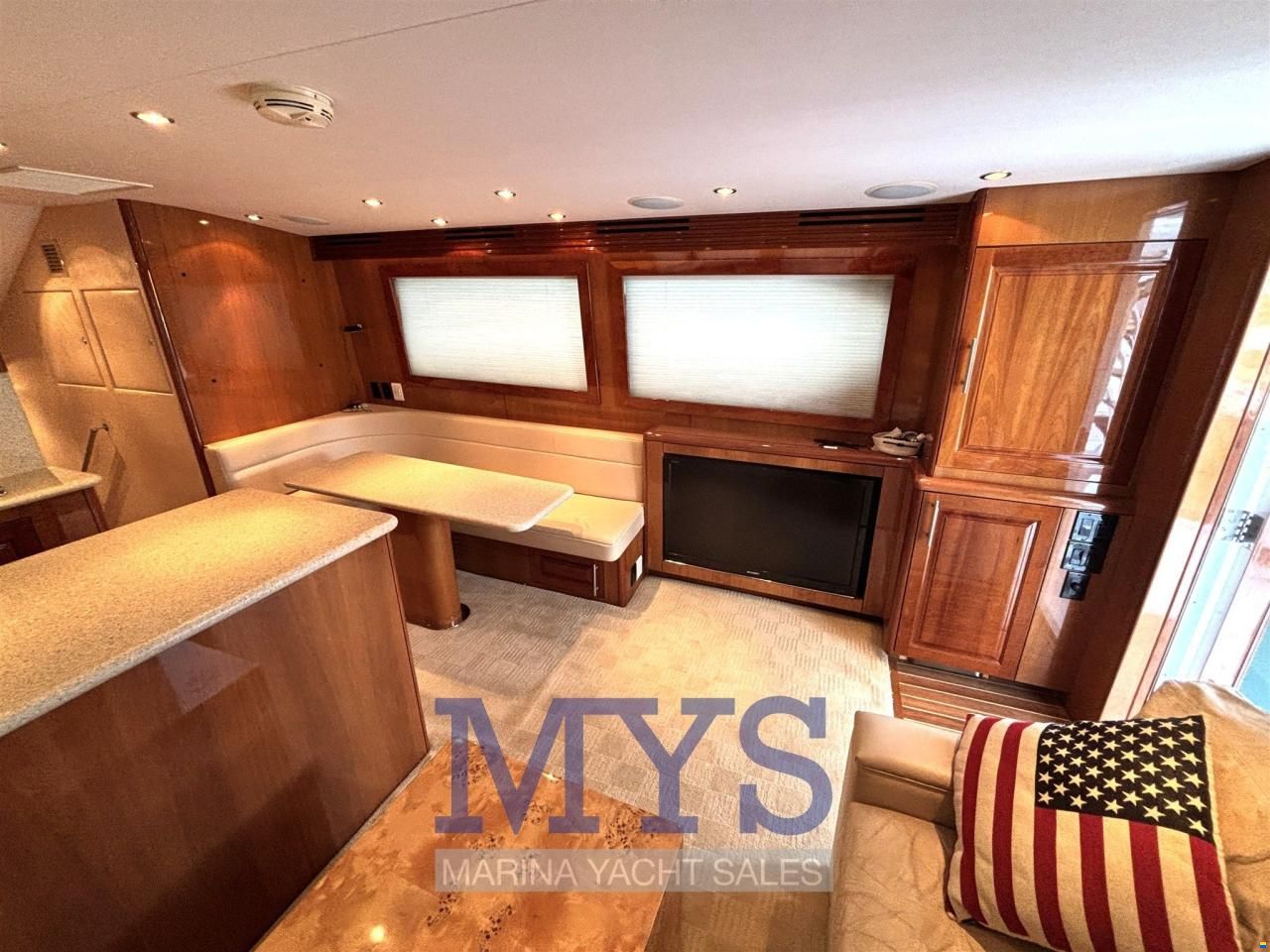 Hatteras 54 Convertible