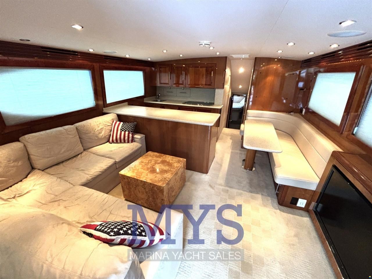Hatteras 54 Convertible