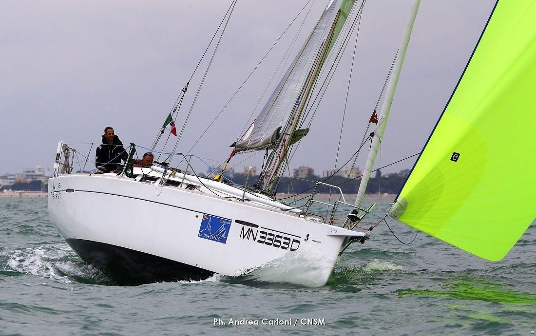 Beneteau FIRST 35
