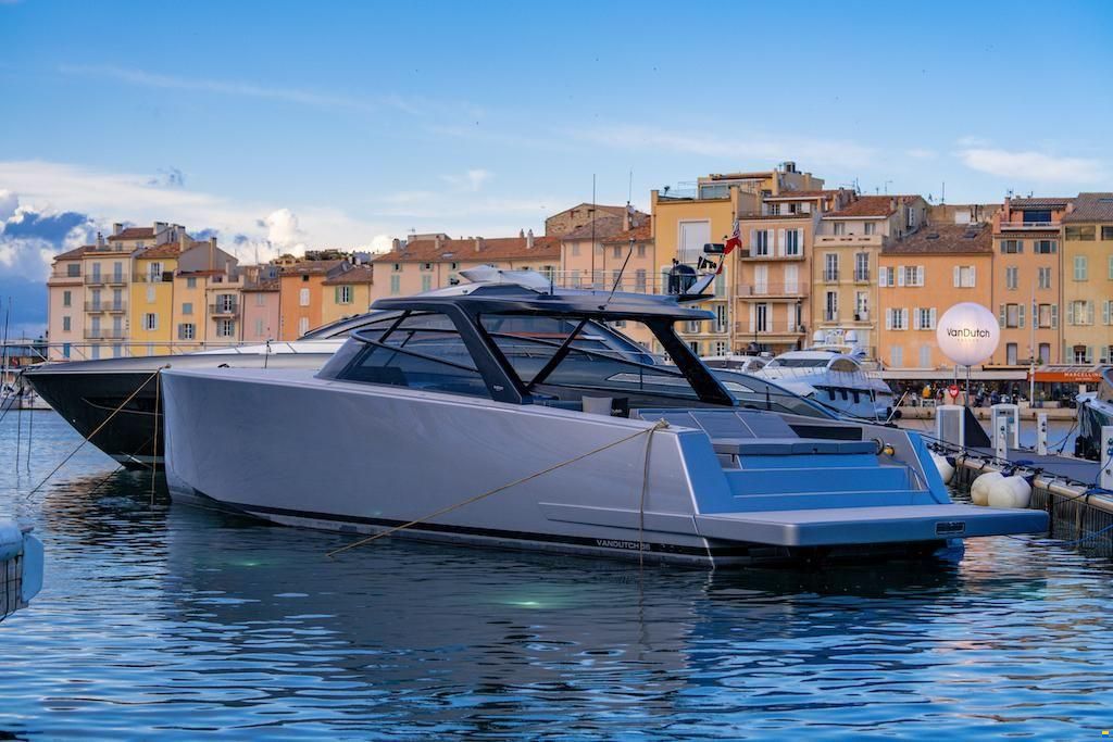 VanDutch Yachts VanDutch 56