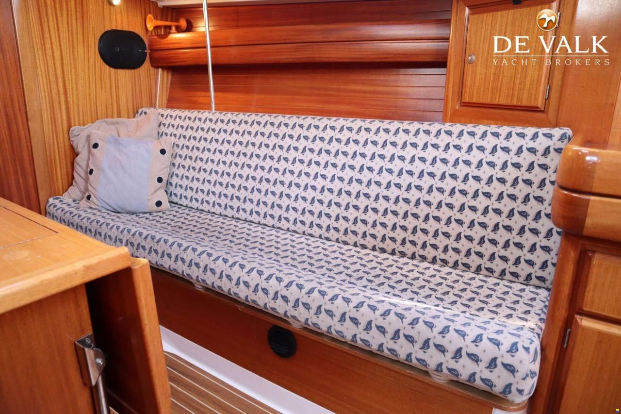 Dufour 35 Classic